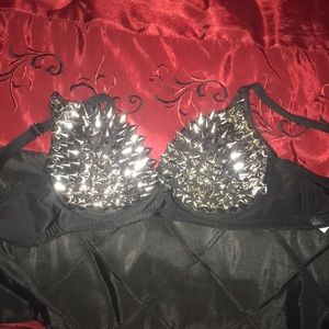 Punk bra